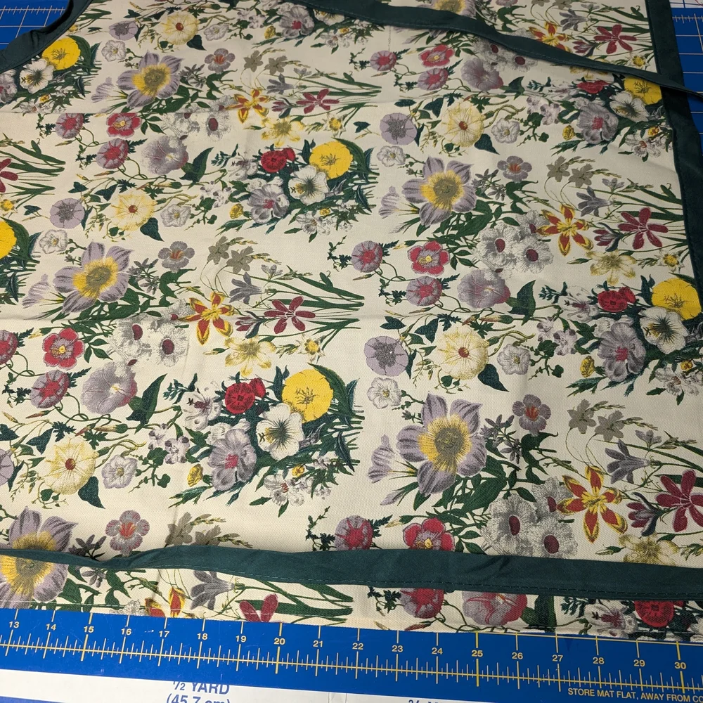 Chic Botanical Apron with Green Straps Smithsonian Institution